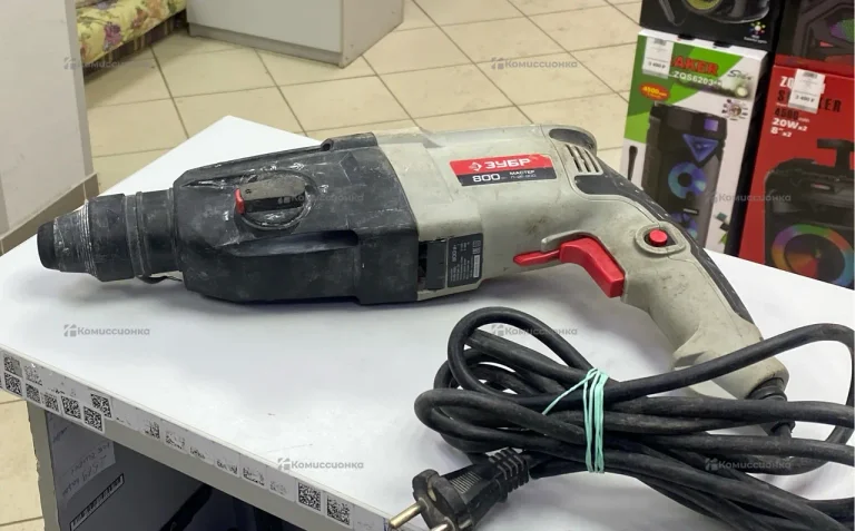 Перфоратор Зубр П-26-800