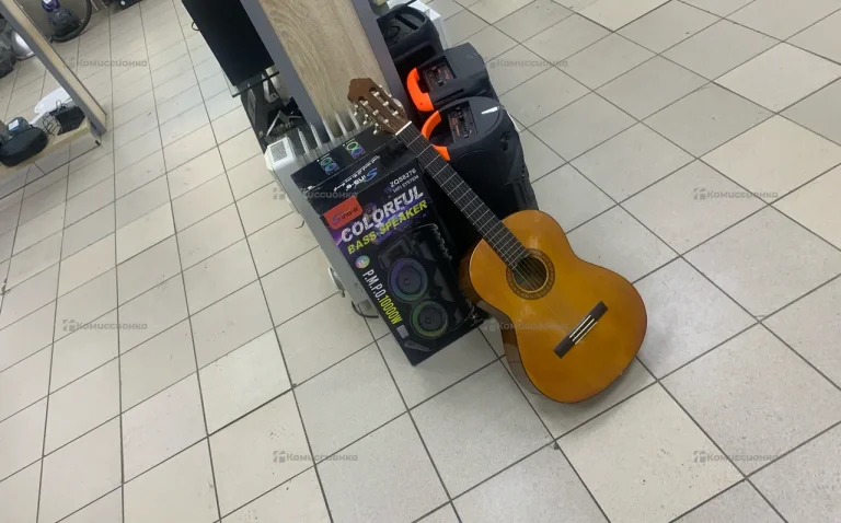 Гитара Yamaha