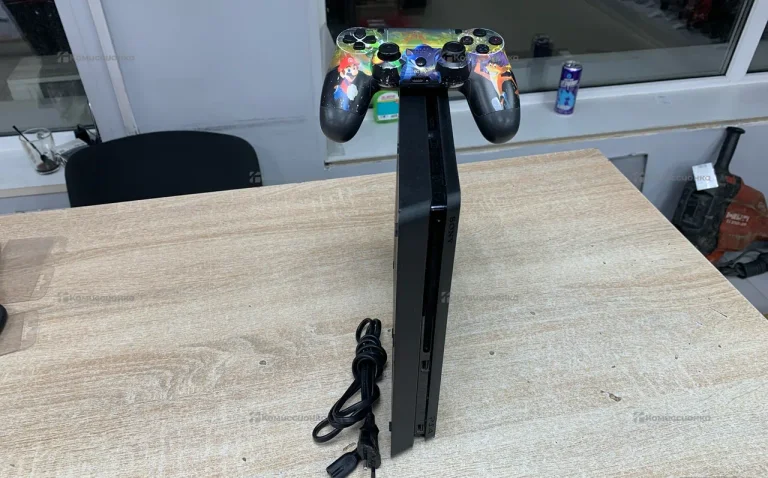 Приставка PS4. приставка PS4 slim 500Gb