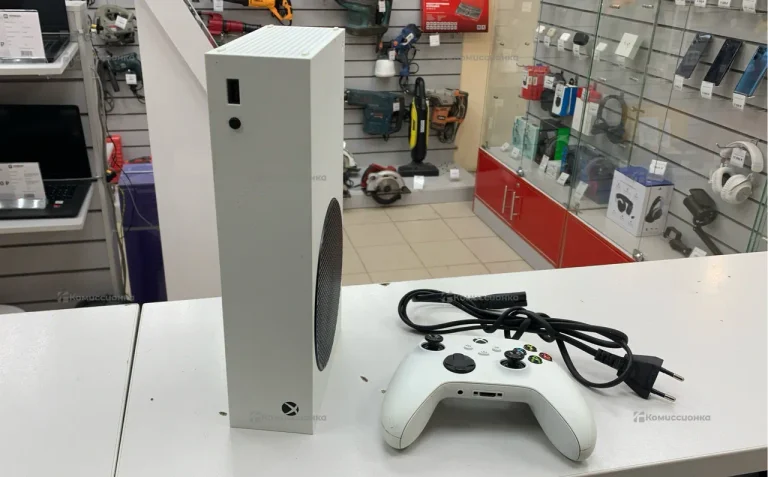 Приставка Xbox One S 500 ГБ