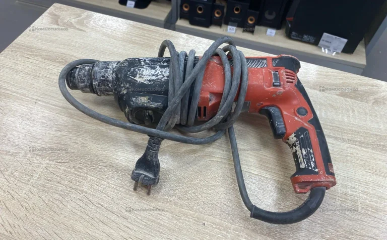 Перфоратор makita M8701