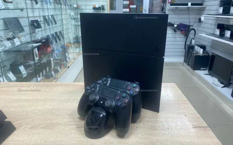 Приставка Sony Play Station 4 Fat 500gb