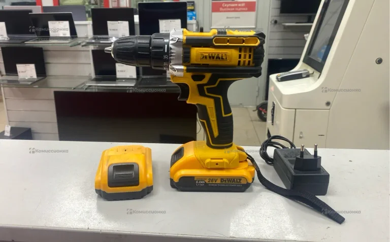 шуруповерт DeWALT dw625