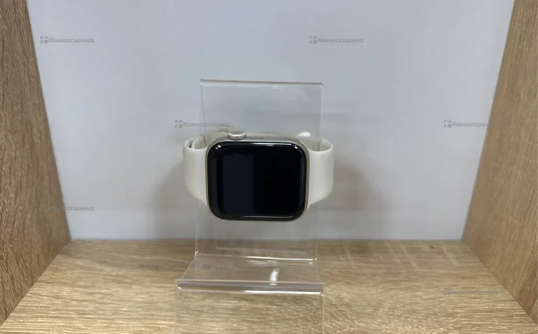 Часы Apple Watch SE 44mm