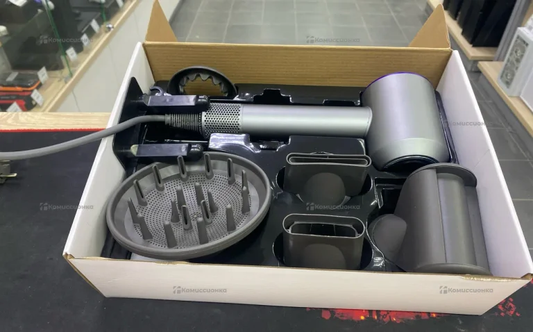 Фен Dyson реплика