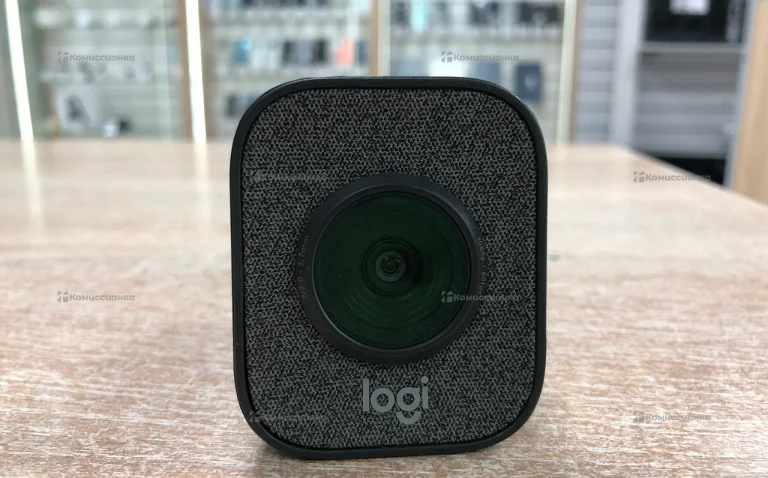 Видеокамера  Logitech Streamcam