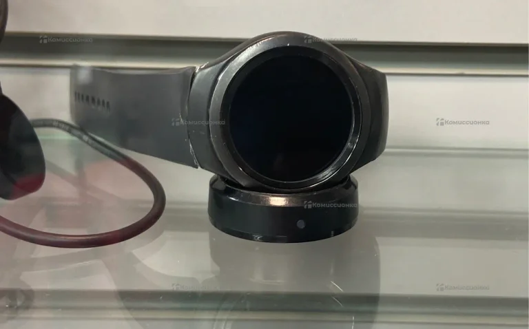 Часы Samsung Gear S2