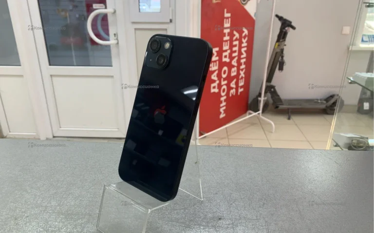 Apple iPhone 13 4/128 ГБ