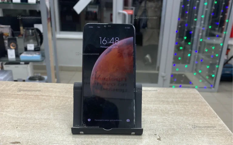 Xiaomi Mi 8 Lite 4/64 ГБ