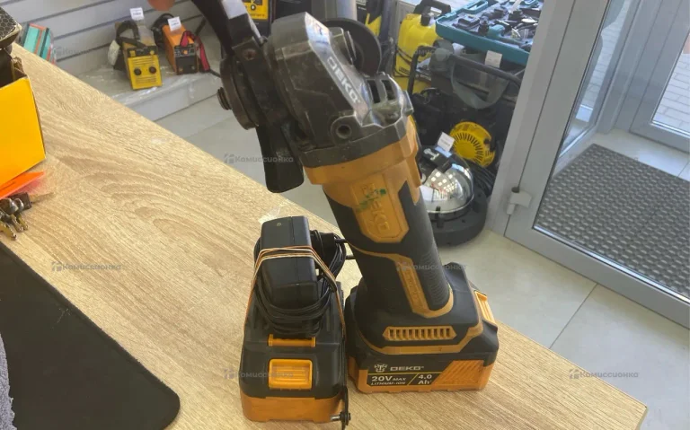 ушм DEKO  dkag 1250