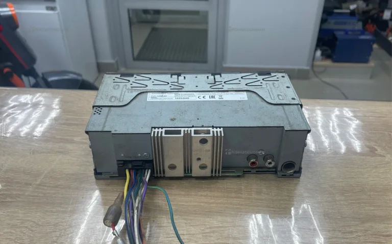 Автомагнитола  JVC KD-X252