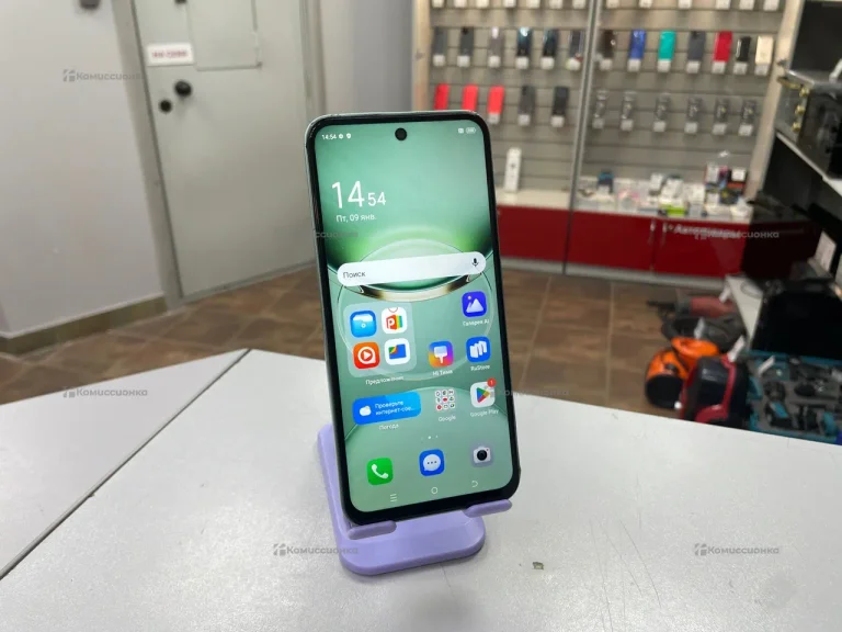 Tecno Spark 30C 4/128 ГБ