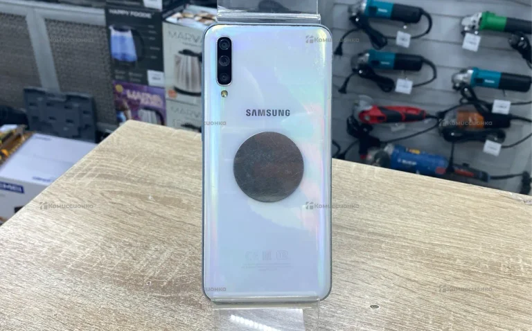 Samsung Galaxy A50 4/64 ГБ
