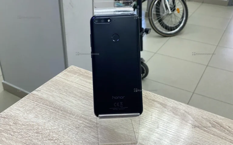 Honor 7C 3/32 ГБ