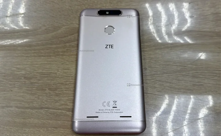 ZTE Blade V8 Mini 2/16 ГБ