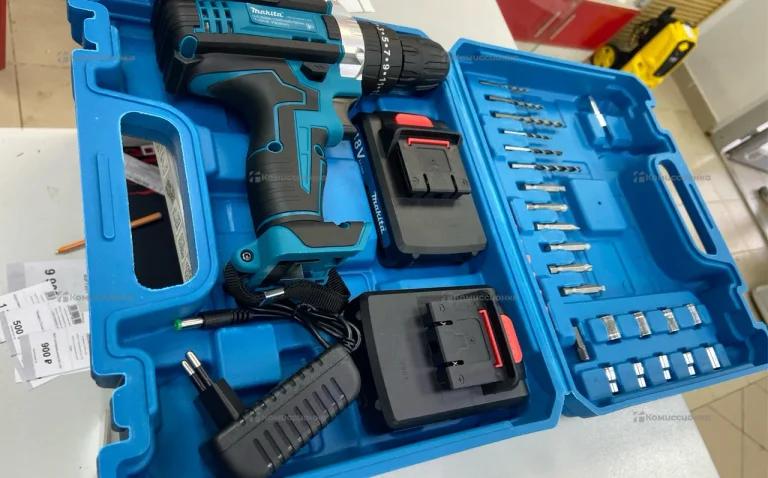 аккумуляторная дрель-шуруповерт Makita DF333D