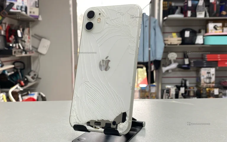 Apple iPhone 11 64 ГБ