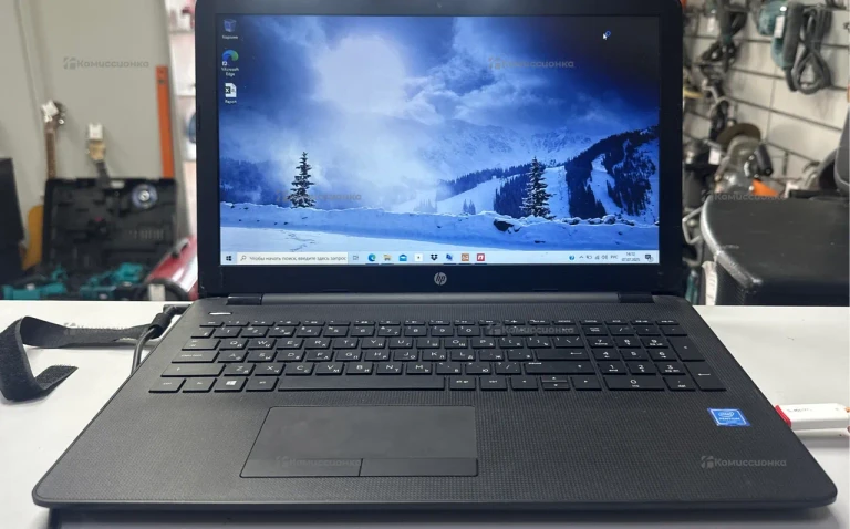 Ноутбук  Hp 15-ra063ur