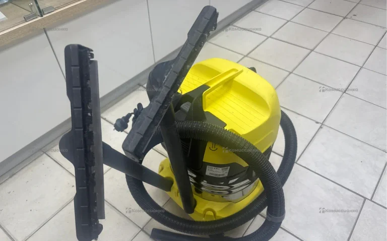 Строительный пылесос Karcher WD 4
