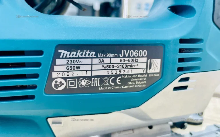 Электролобзик makita JV0600K