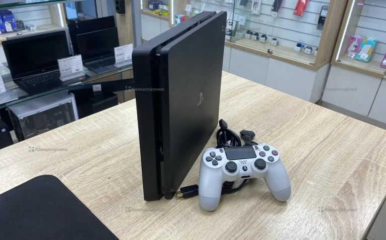 Приставка Sony PlayStation 4 Slim 500gb.