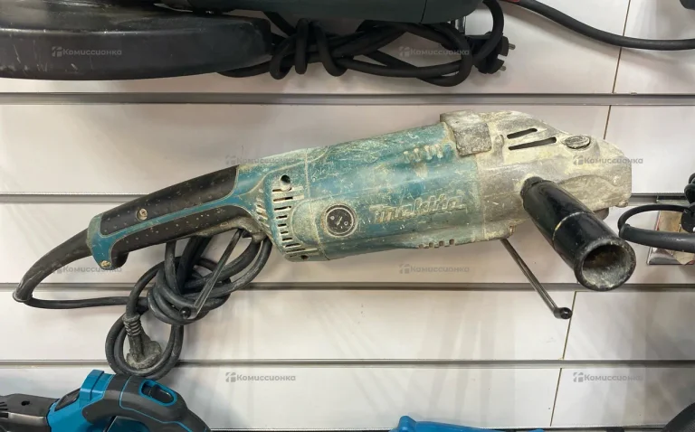 УШМ Makita GA9020S.