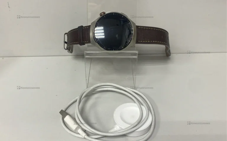 Часы  Huawei Watch 4 Pro