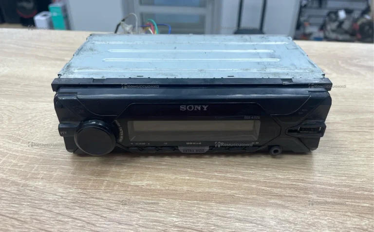 Автомагнитола Sony DSX-A112U