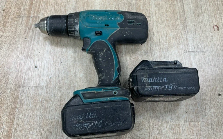 Дрель-шуруповерт аккумуляторная Makita DDF453