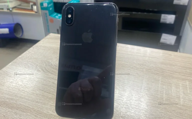 Apple iPhone X 3/64 ГБ