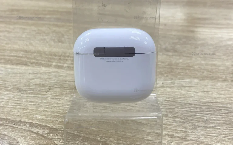 Наушники AirPods 4