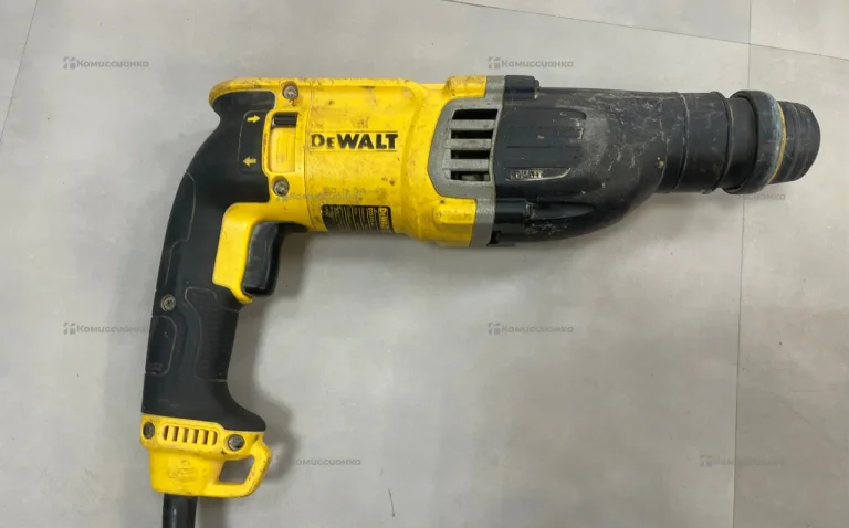 Перфоратор dewalt D25143K