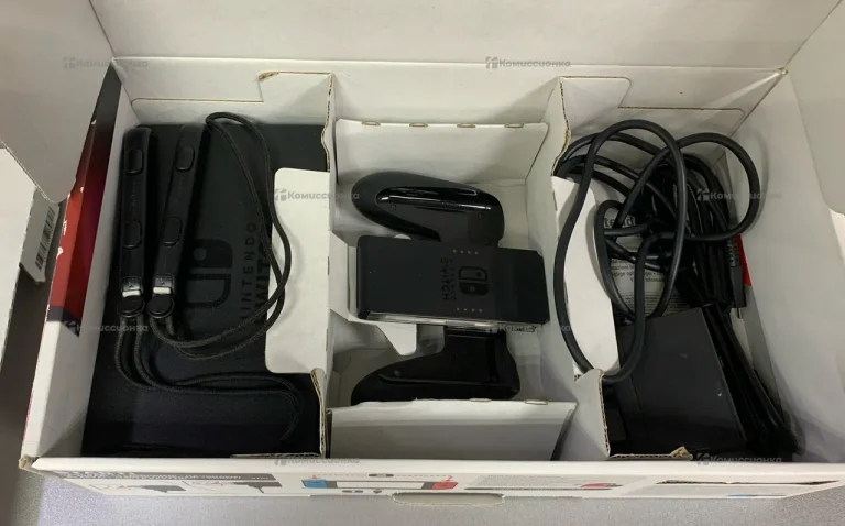 Приставка Nintendo Switch HAC-001