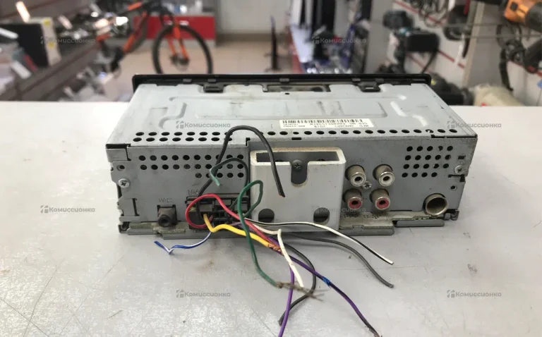 Автомагнитола  Pioneer MVH-S100UI