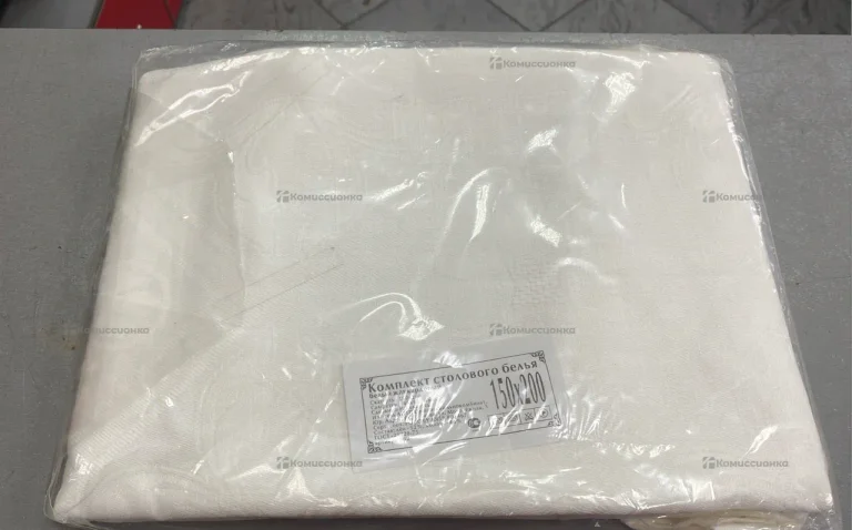 Набор столового белья 150x200