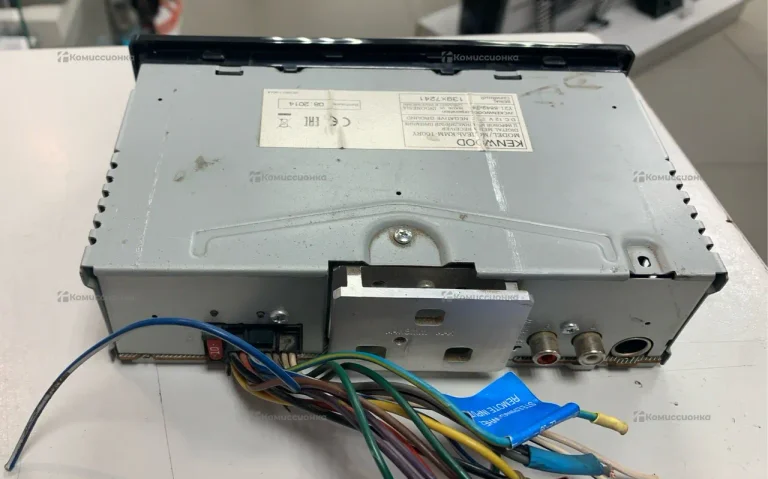 Автомагнитола  Kenwood KMM-100RY