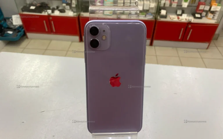 Apple iPhone 11 4/64 ГБ