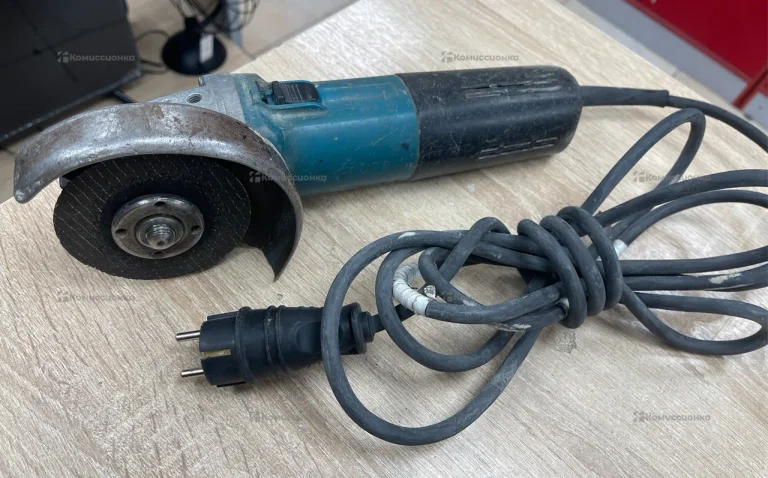 УШМ Makita 125 9668HN
