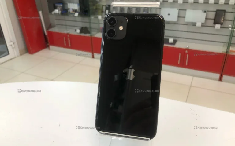 Apple iPhone 11 4/64 ГБ