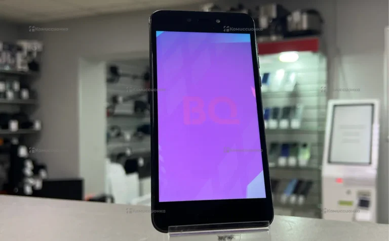 BQ 5211 Strike 1/8 ГБ