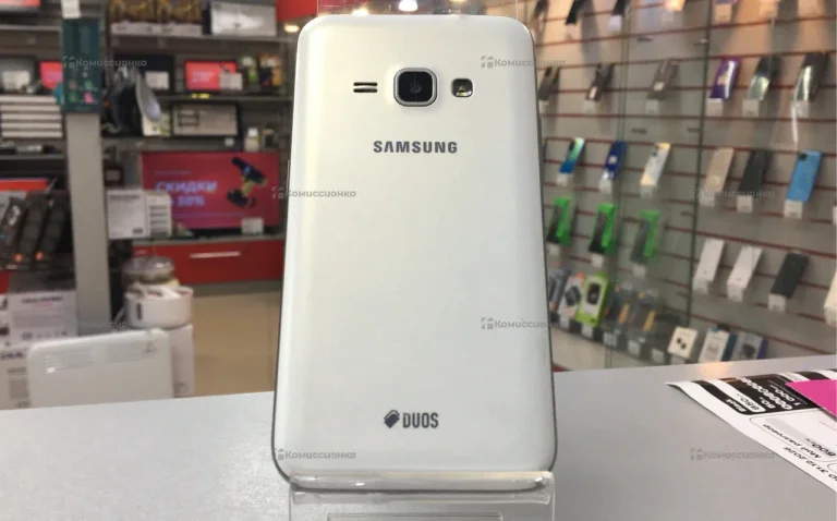 Samsung Galaxy J1 (2016) 1/8 ГБ