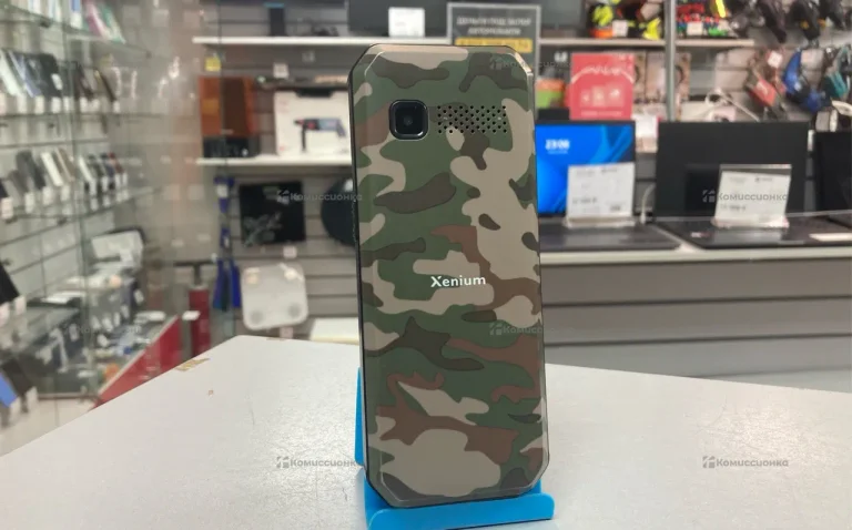 Phillips Xenium  Camo