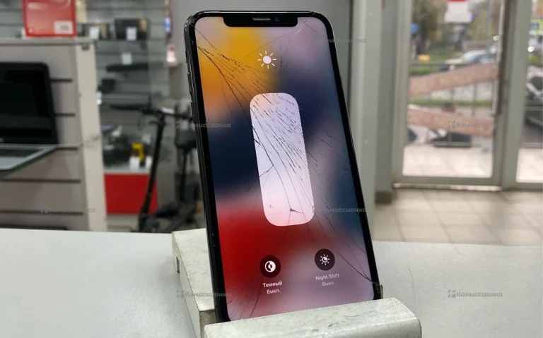 Apple iPhone X 3/64 ГБ