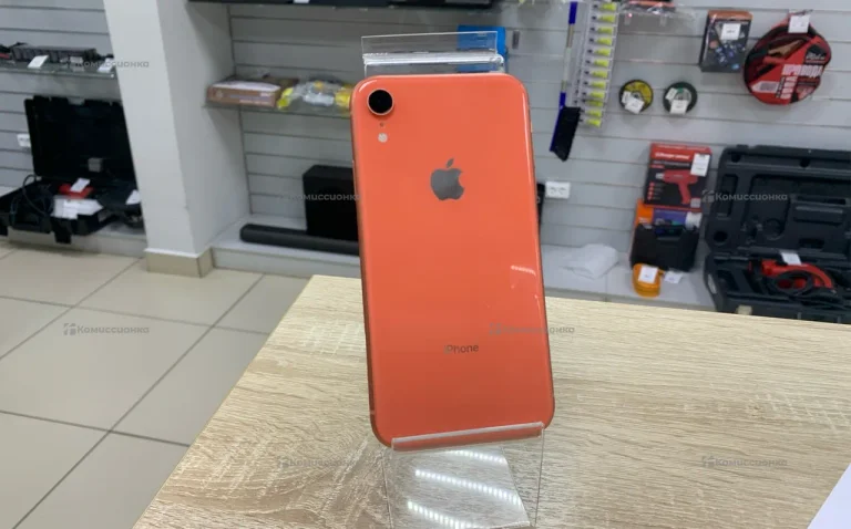 Apple iPhone XR 3/128 ГБ