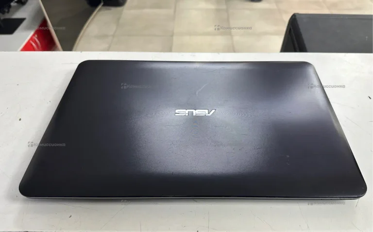 Ноутбук Asus X555QG