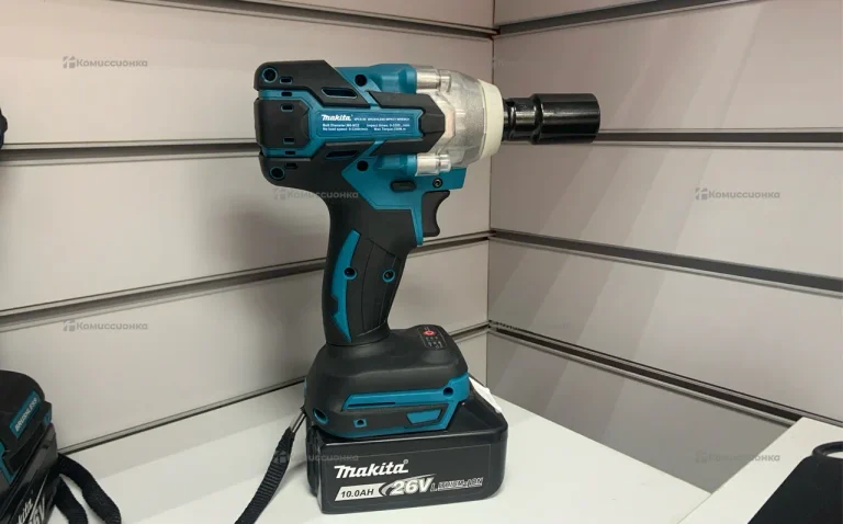 Аккумуляторный гайковерт makita