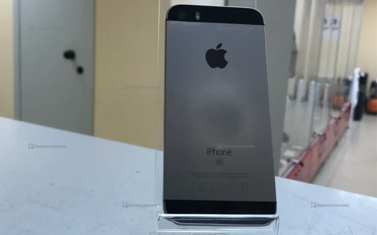 Apple iPhone SE 32Gb