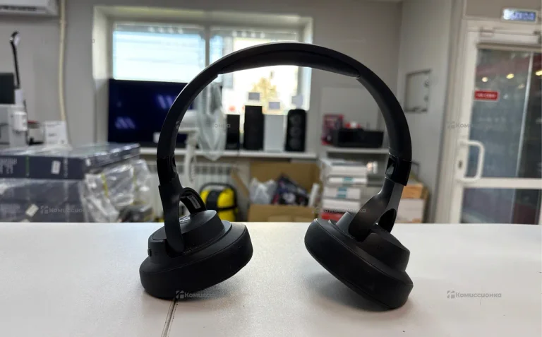 Наушники JBL Tune 770NC