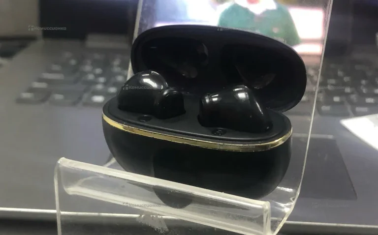 Наушники  yes