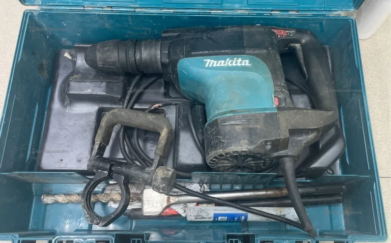 Перфоратор makita HR4501C